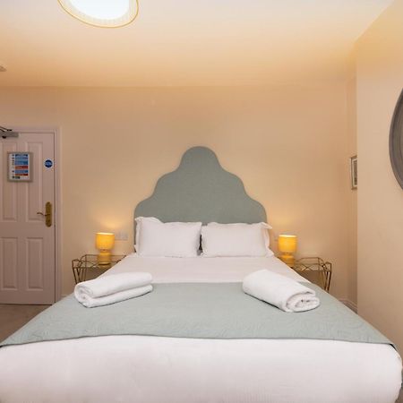 Caboose Bed & Breakfast ซอลส์บรี ภายนอก รูปภาพ