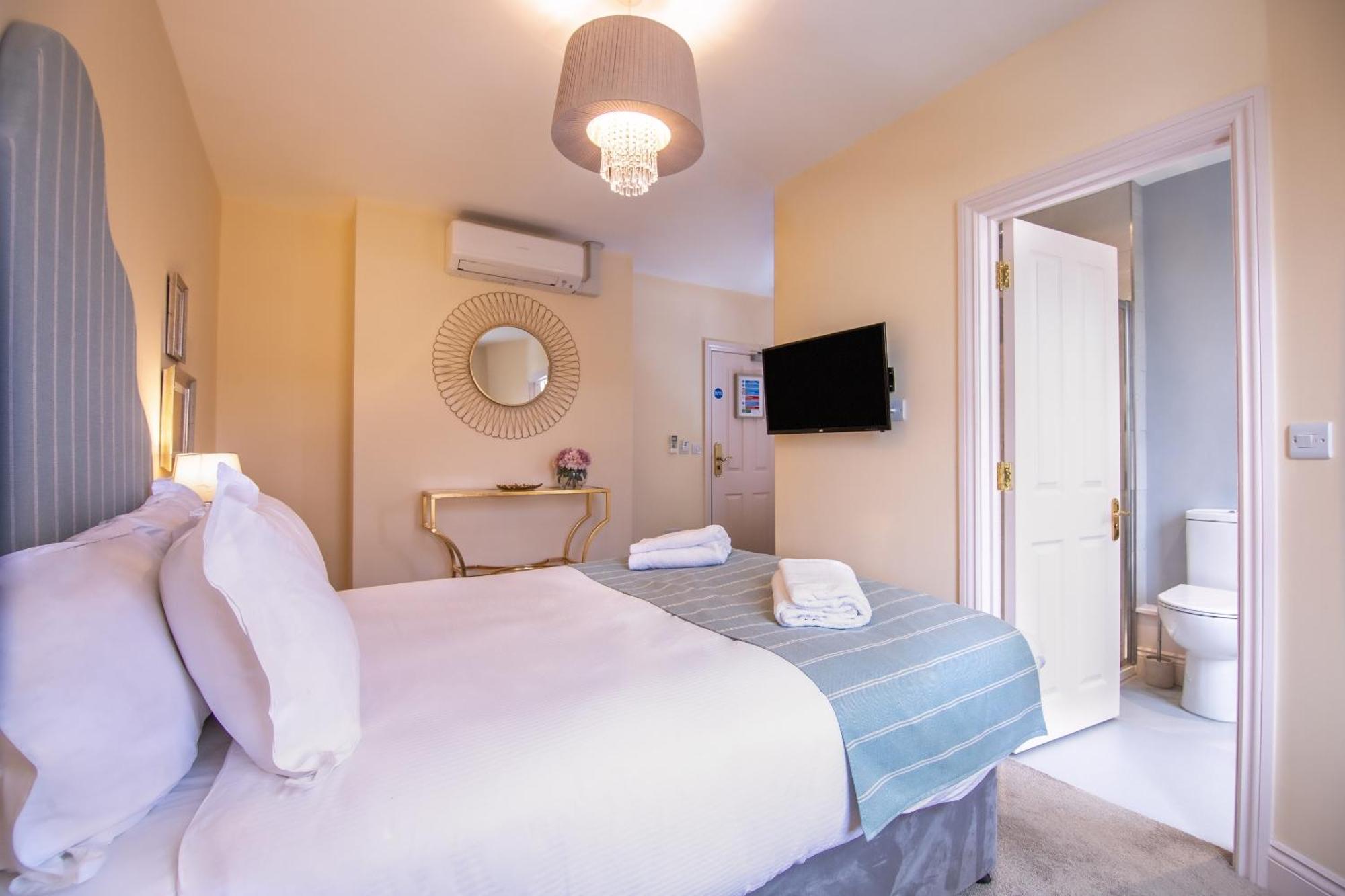 Caboose Bed & Breakfast ซอลส์บรี ภายนอก รูปภาพ