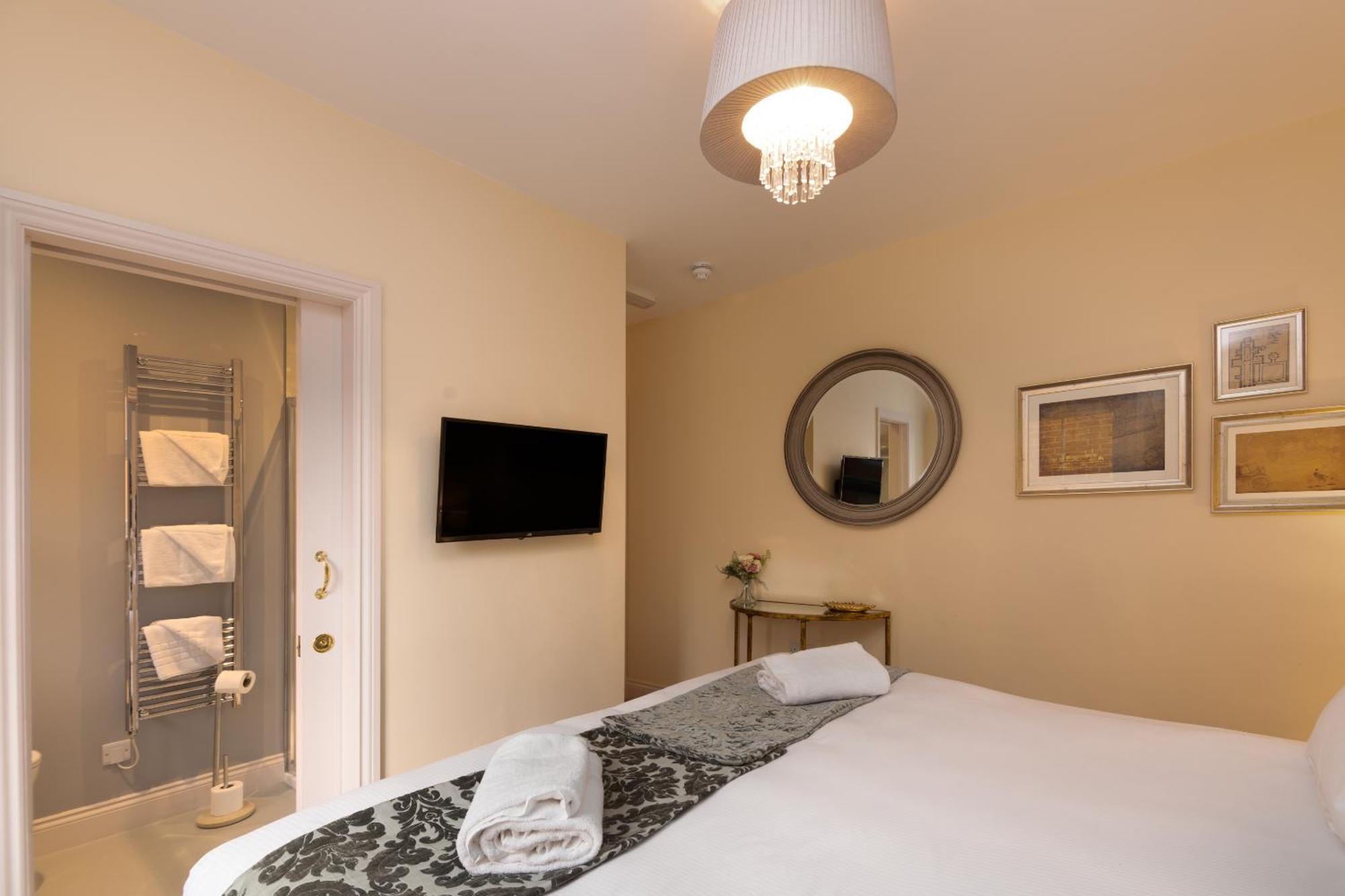 Caboose Bed & Breakfast ซอลส์บรี ภายนอก รูปภาพ