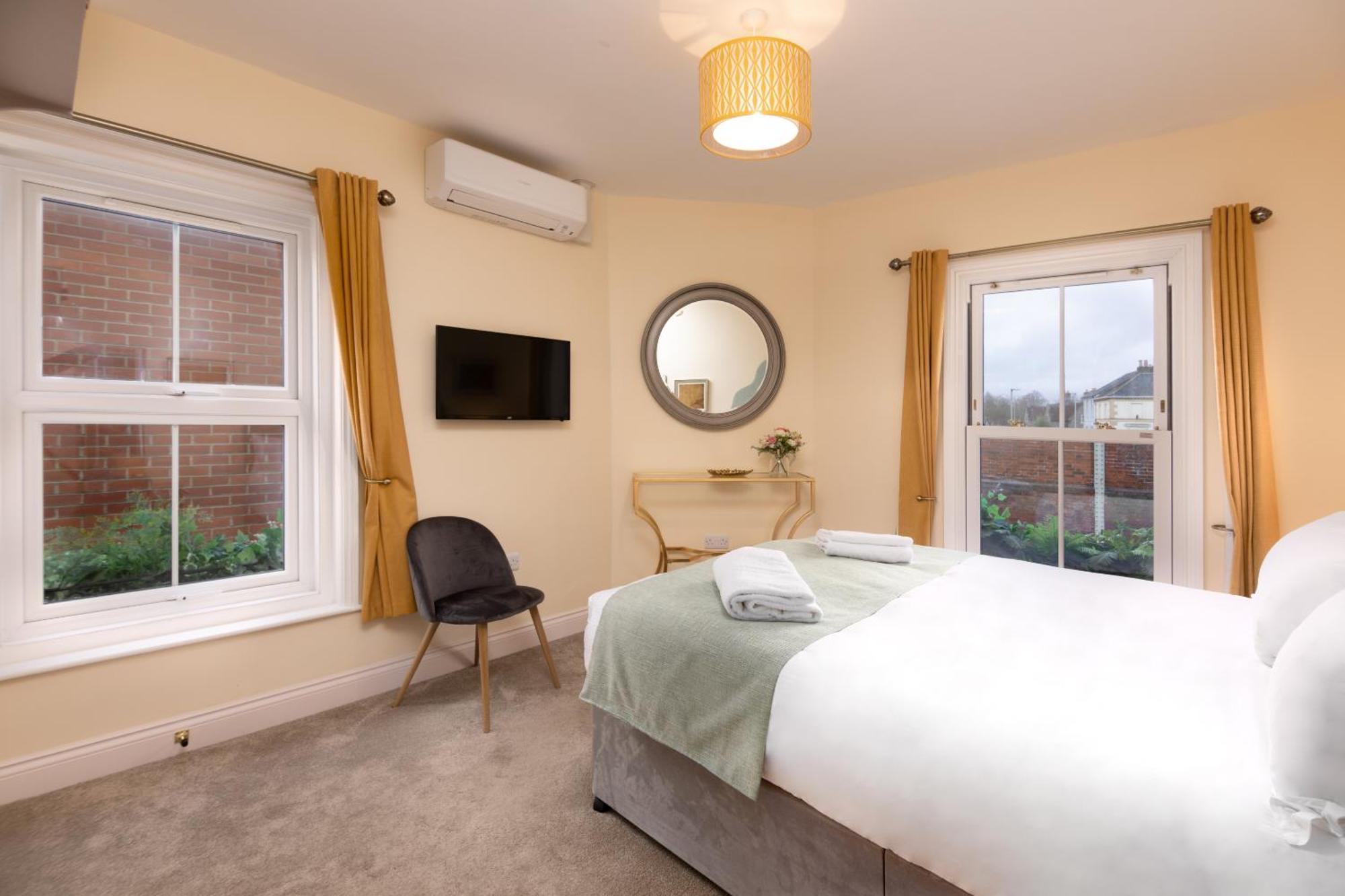Caboose Bed & Breakfast ซอลส์บรี ภายนอก รูปภาพ