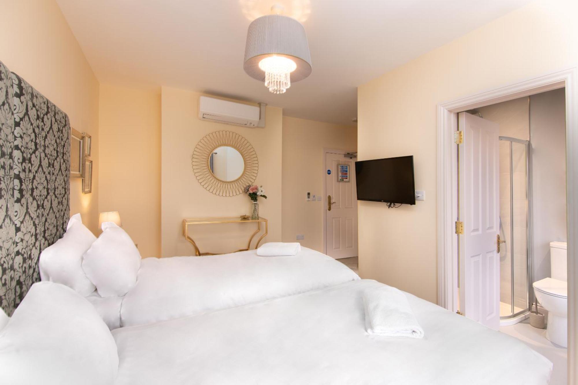 Caboose Bed & Breakfast ซอลส์บรี ภายนอก รูปภาพ